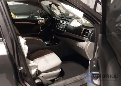 2019 Toyota Highlander Le from USA, damaged, VIN 5TDZARFH2KS056317